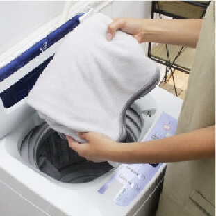 ��p�V�[�c�J�o�[����󂷂�ʐ^